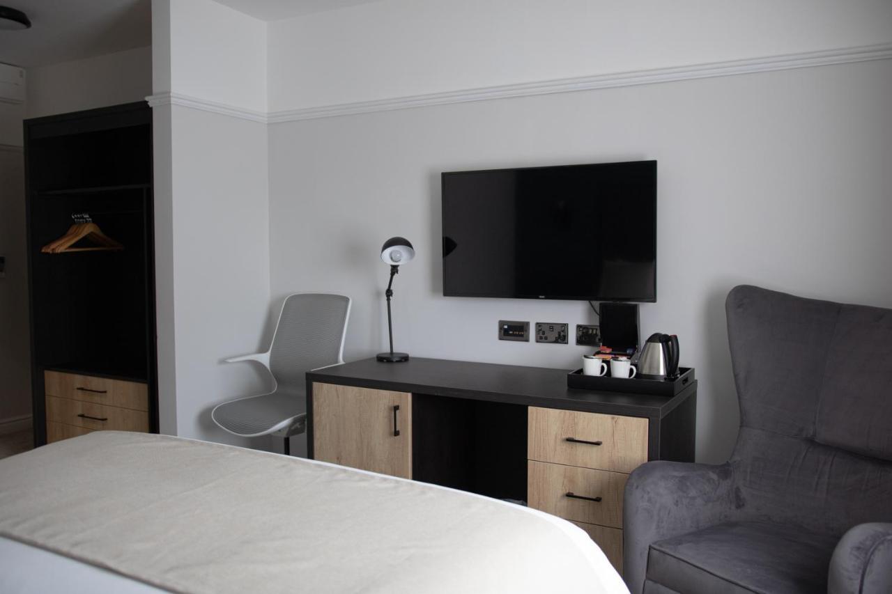 Lion Hotel Вёксоп Экстерьер фото